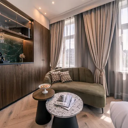 Du Parc 4*