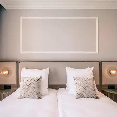 Du Parc Hotel 4*