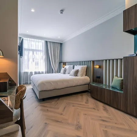 Du Parc 4*