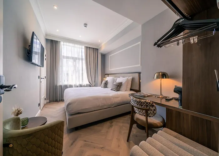 Du Parc Szálloda 4*