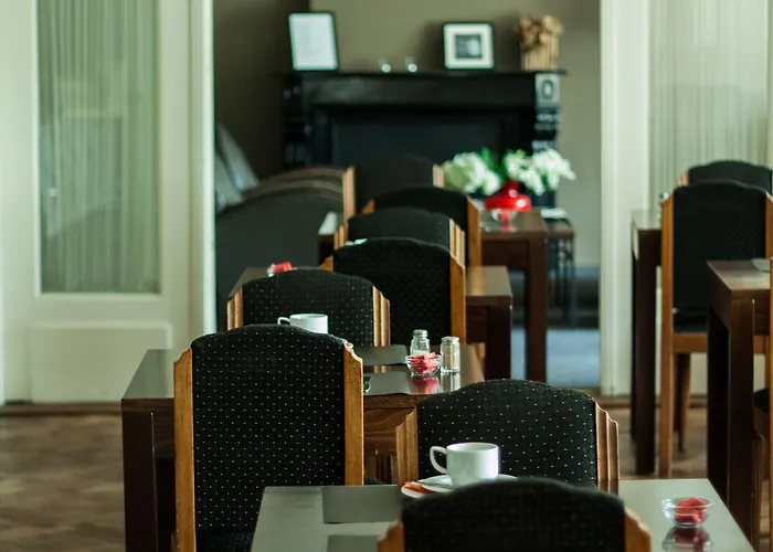 Отель Du Parc 4*