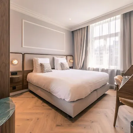 Du Parc 4*